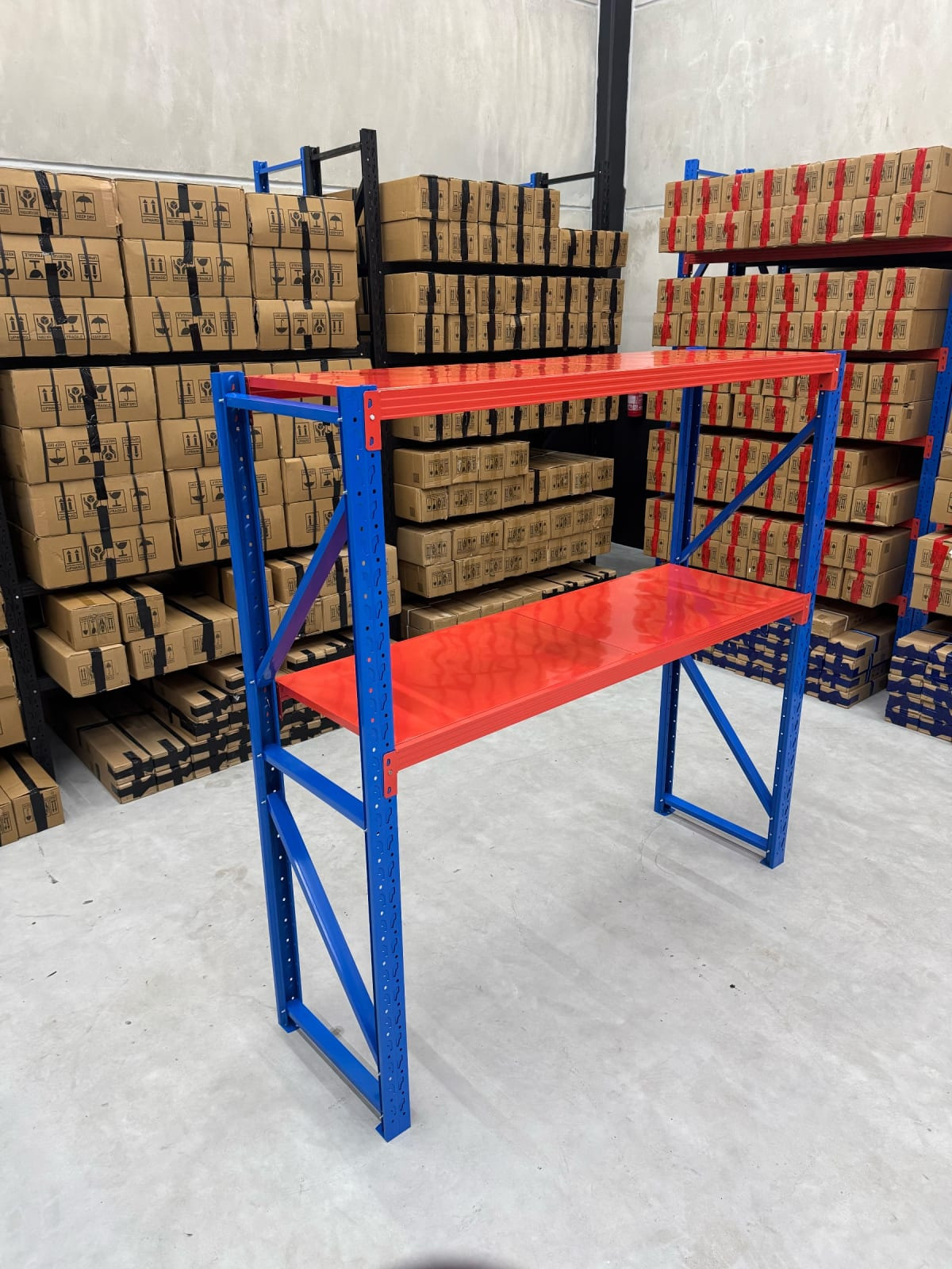 MINI PORTA PALLET 200X200X60CM COM 2 NÍVEIS